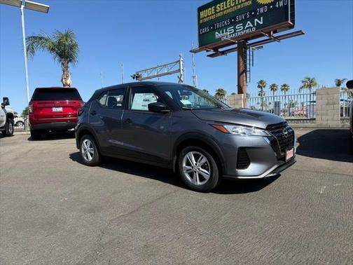 2025 Nissan Kicks S