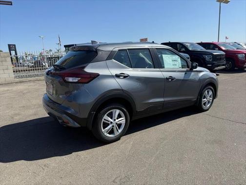 2025 Nissan Kicks S