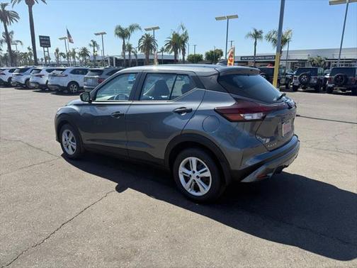 2025 Nissan Kicks S