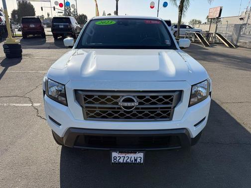 2023 Nissan Frontier SV