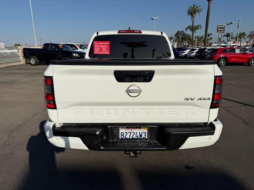 2023 Nissan Frontier SV