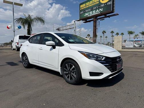 2025 Nissan Versa 1.6 SV