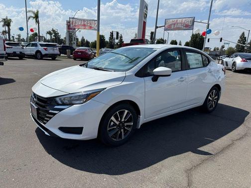 2025 Nissan Versa 1.6 SV