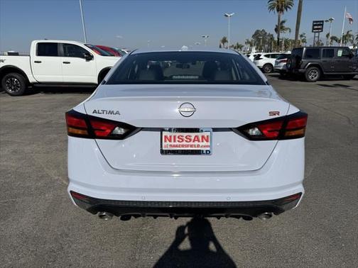 2025 Nissan Altima SR FWD