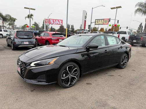 2025 Nissan Altima SR FWD