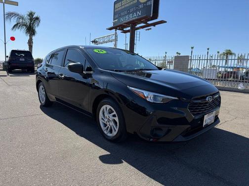 Crystal Black Silica 2024 Subaru Impreza Base