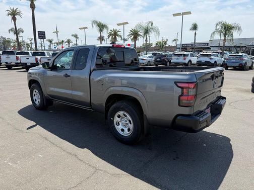 2025 Nissan Frontier S