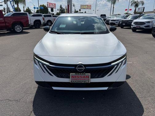 Aspen White Tricoat 2026 Nissan Sentra SL