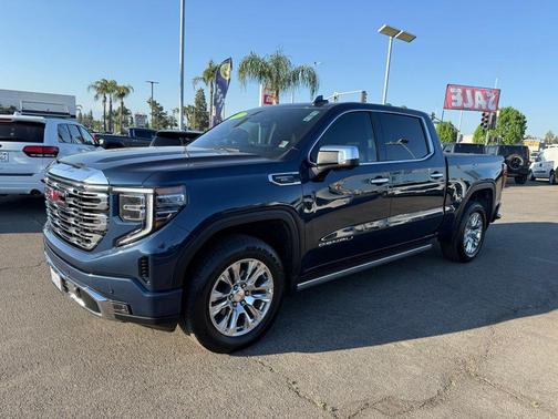 Pacific Blue Metallic 2022 GMC Sierra 1500 Denali
