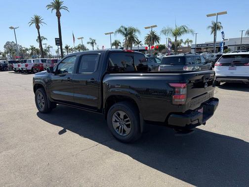 Super Black 2026 Nissan Frontier SV