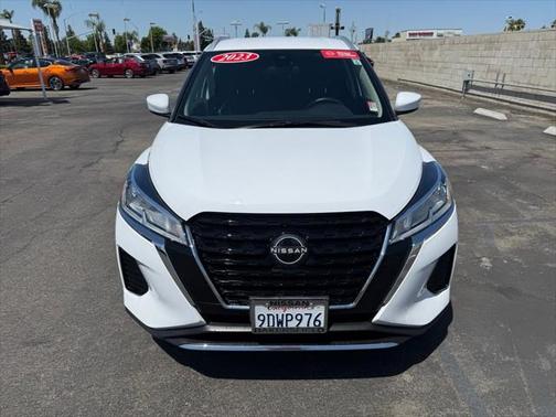 2023 Nissan Kicks SV