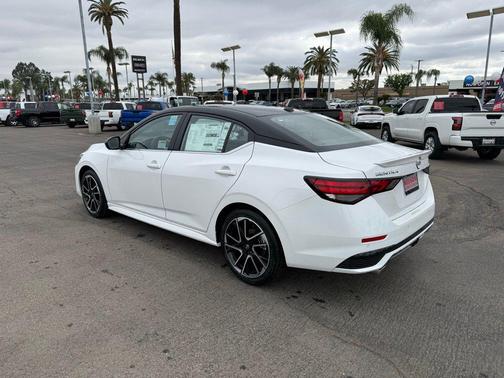 2025 Nissan Sentra SR