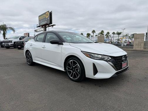 2025 Nissan Sentra SR