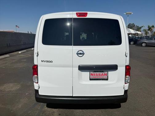 2021 Nissan NV200 S