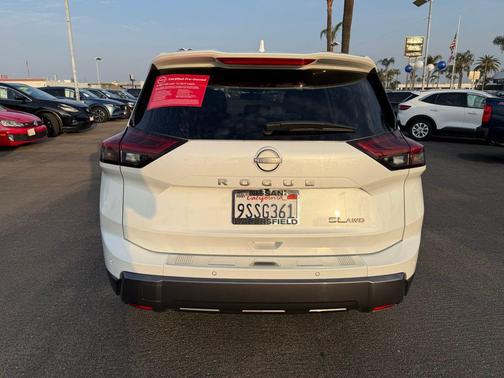 2025 Nissan Rogue SL