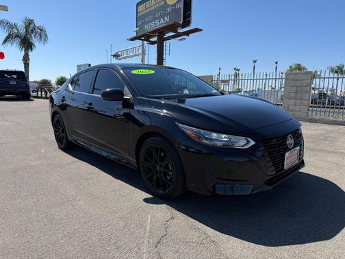 Super Black 2025 Nissan Sentra SR