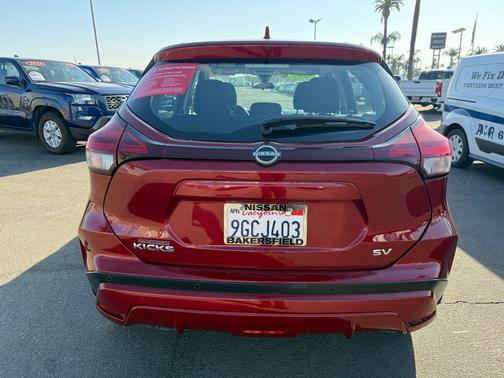 2023 Nissan Kicks SV