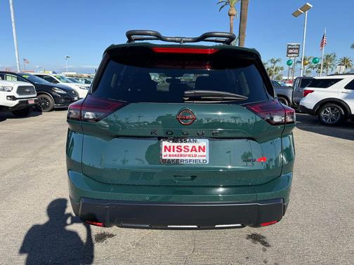Obsidian 2026 Nissan Rogue Rock Creek
