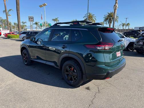 Obsidian 2026 Nissan Rogue Rock Creek
