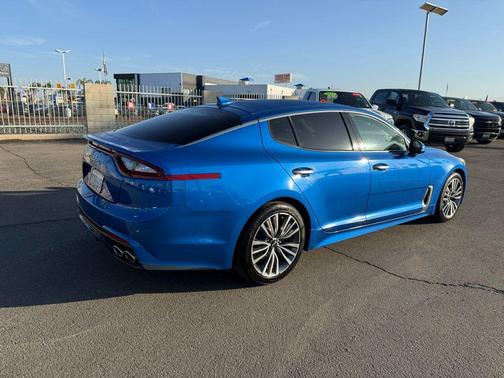 2019 Kia Stinger Base