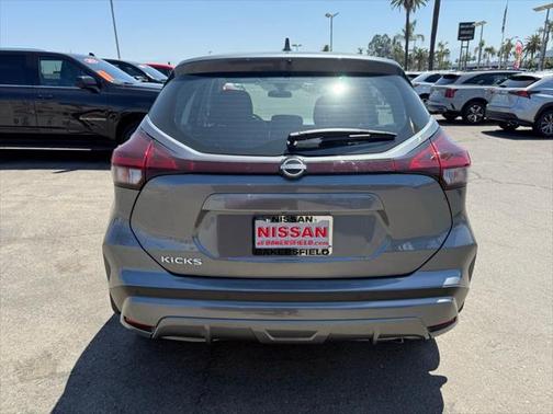 2025 Nissan Kicks S