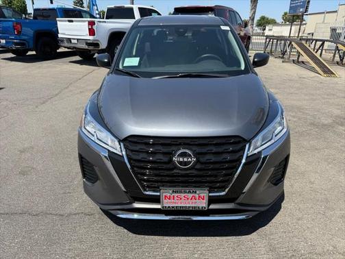 2025 Nissan Kicks S