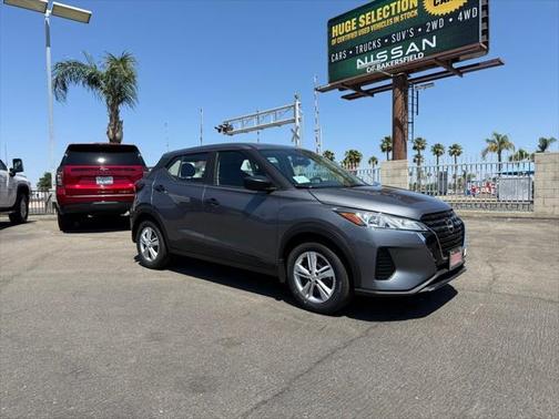 2025 Nissan Kicks S