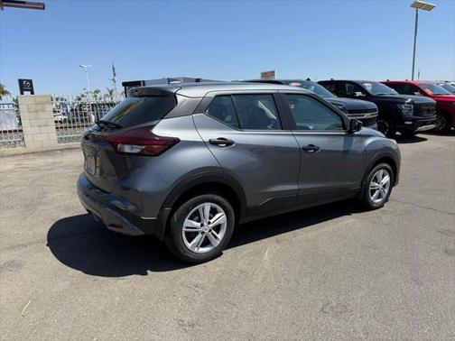 2025 Nissan Kicks S