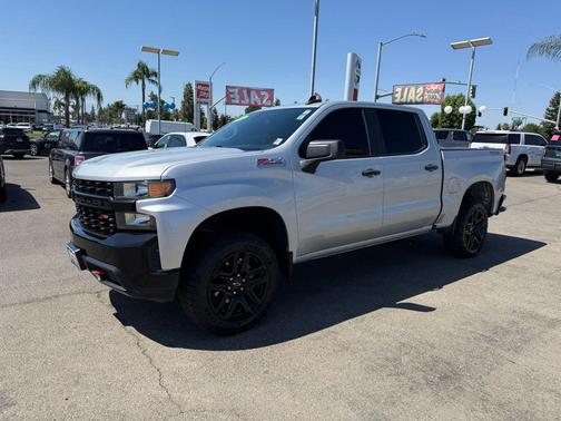 Silver Ice Metallic 2021 Chevrolet Silverado 1500 Custom Trail Boss