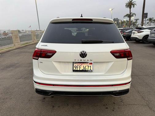 2023 Volkswagen Tiguan 2.0T SE R-Line Black