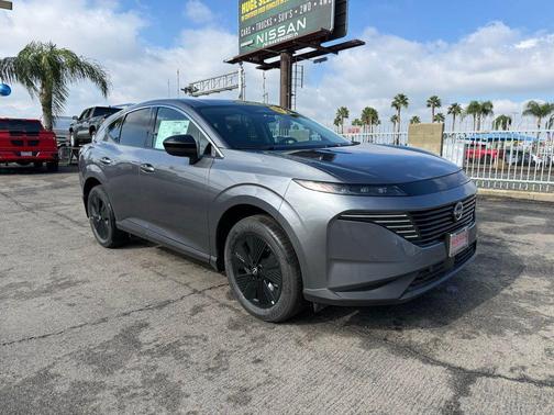 2025 Nissan Murano SV