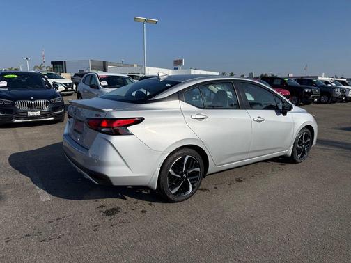 2025 Nissan Versa 1.6 S