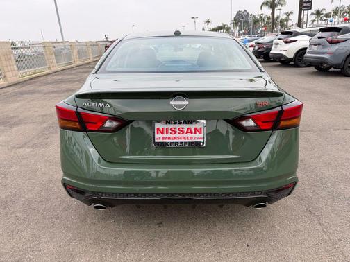 2025 Nissan Altima SR FWD