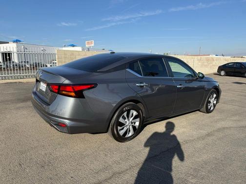 2025 Nissan Altima S FWD