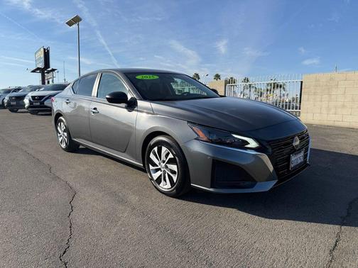 2025 Nissan Altima S FWD