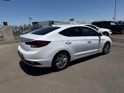 Quartz White Pearl 2019 Hyundai ELANTRA SEL