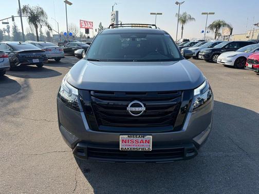 2025 Nissan Pathfinder SV FWD