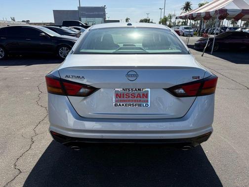 2025 Nissan Altima SR FWD