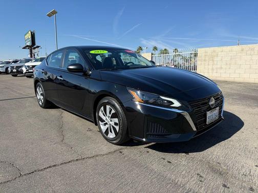 2025 Nissan Altima S FWD
