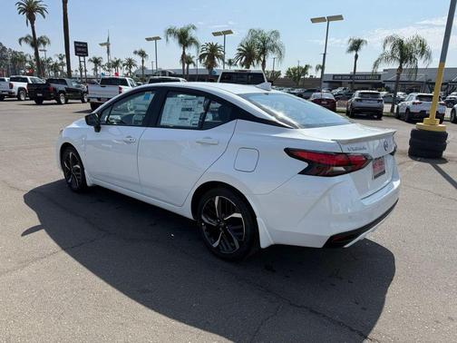 2025 Nissan Versa 1.6 S