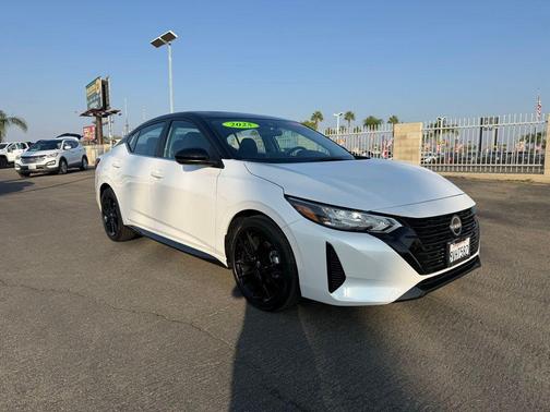 2025 Nissan Sentra SR