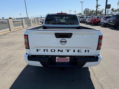 Glacier White 2026 Nissan Frontier SV