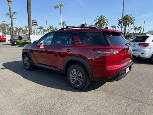 Scarlet Ember Tintcoat 2026 Nissan Pathfinder SV