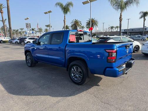 2025 Nissan Frontier SV