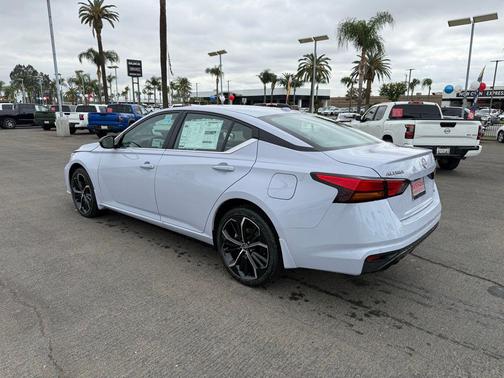 2025 Nissan Altima SR AWD