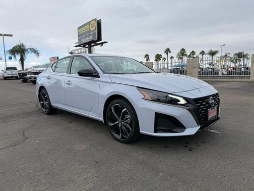 2025 Nissan Altima SR AWD