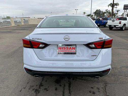 2025 Nissan Altima SR AWD
