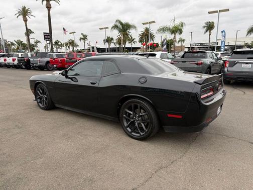 Pitch Black Clearcoat 2021 Dodge Challenger R/T