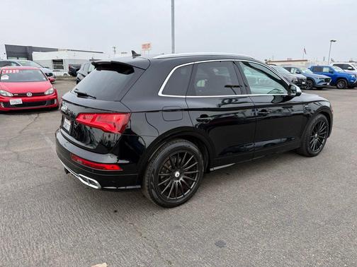 2018 Audi SQ5 3.0T Premium Plus