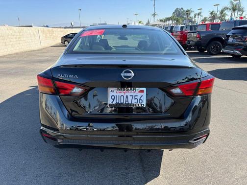 2025 Nissan Altima S FWD